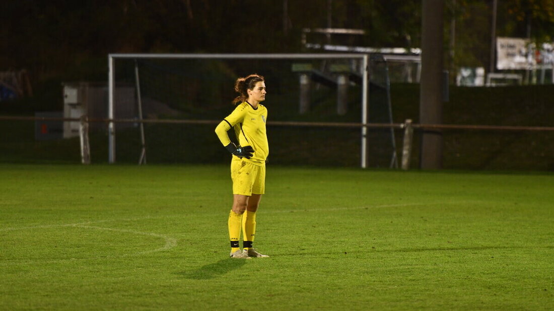 Darf sich über ein weiteres Spiel ohne Gegentreffer freuen: Die Melser Torhüterin Lisa Schmidt.