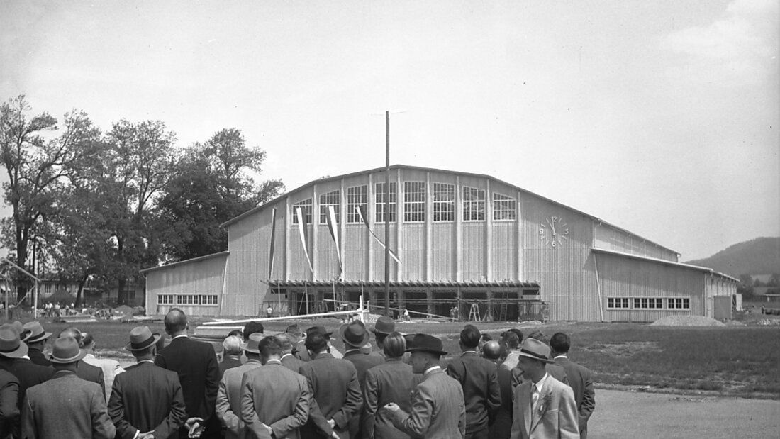 Als Provisorium für die Feier "100 Jahre Bundesverfassung" errichtet: Die Alte Berner Festhalle. (Archivbild vom 24. Mai 1948) 20230502113539707.jpg