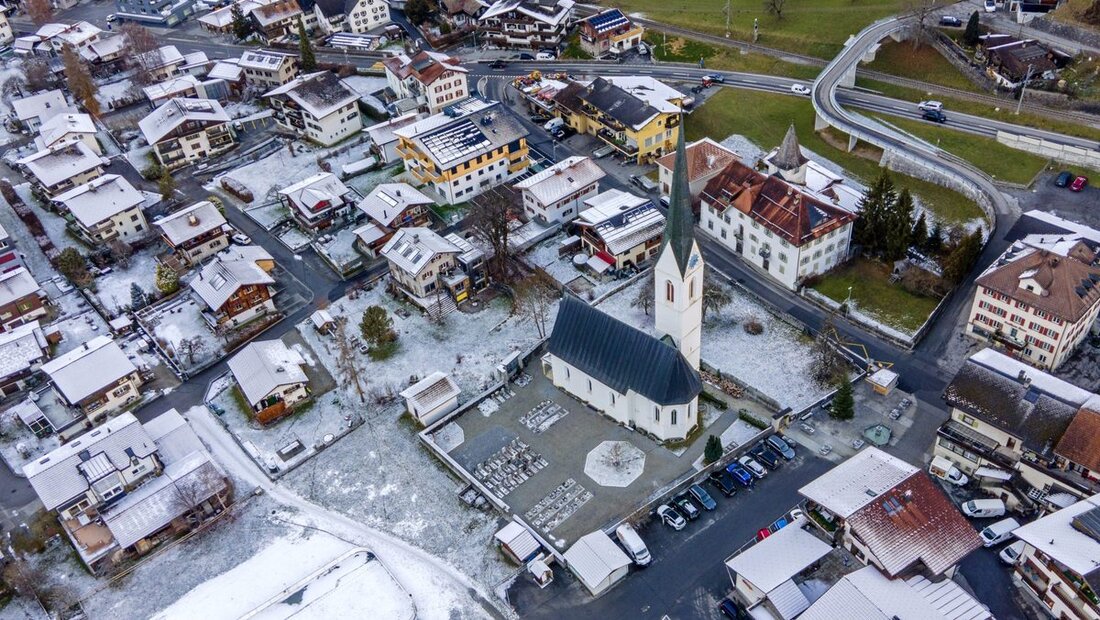 Wieder trinkbar: Vor einer Woche musste das Wasser für die ganze Gemeinde Küblis abgestellt werden. Jetzt gibt es wenigstens für ein paar Örtlichkeiten eine Entlastung. (Bild: Corinne Thöni)