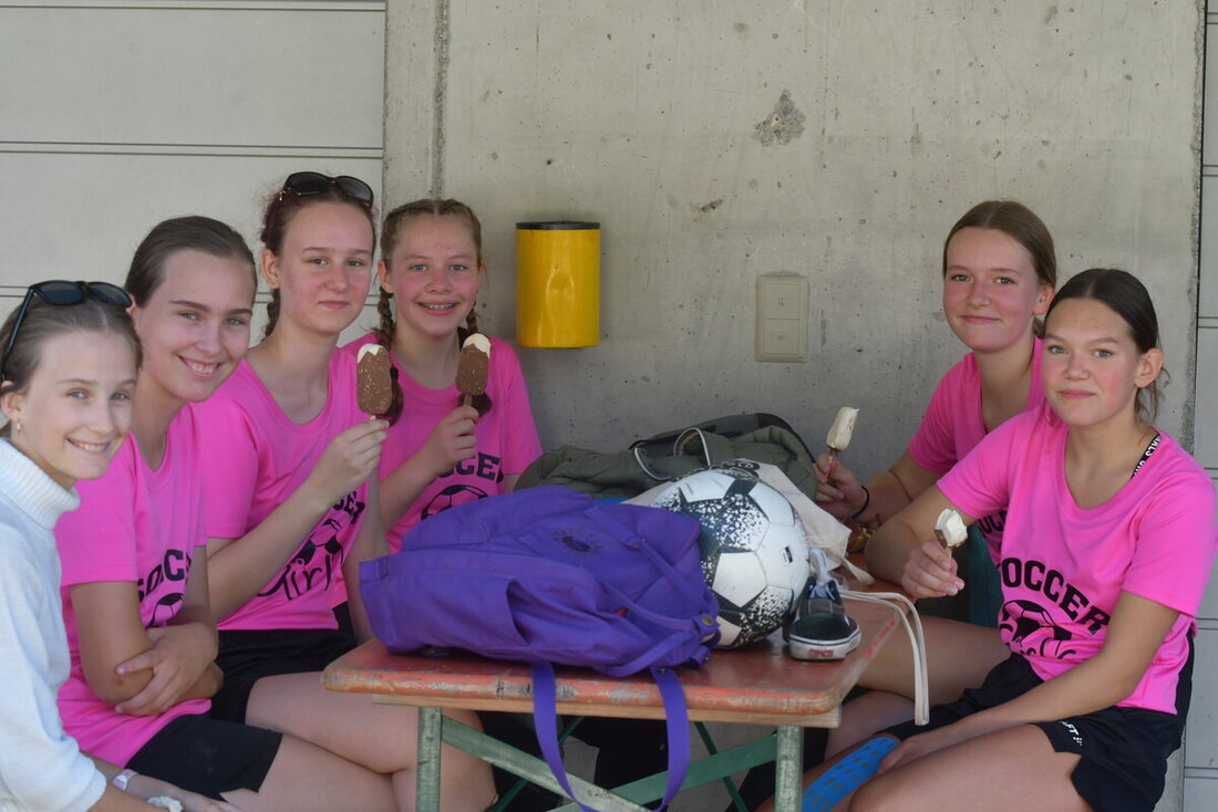 Impressionen vom UBS-Football-Cup in Mels. (Bild Severin Meli)