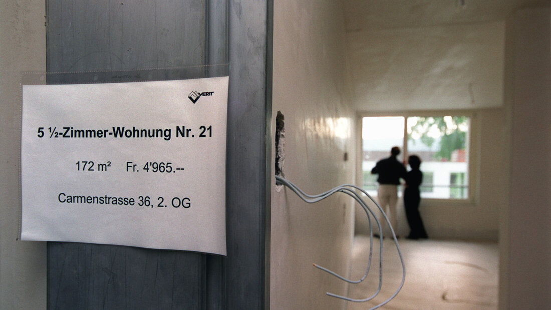 Aus Angst vor Wuchermieten nehmen aktuell viele Axa-Versicherte die Hilfe ihrer Rechtsschutzversicherung in Anspruch. (Symbolbild)) 20230629103754198.jpg