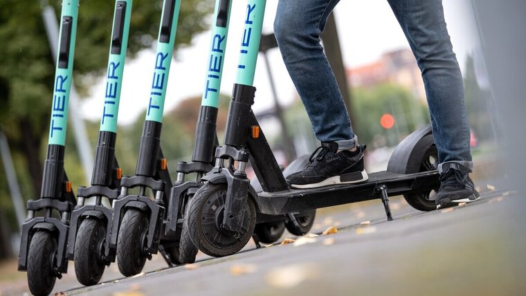 DEUTSCHLAND E-SCOOTER IN NIEDERSACHSEN