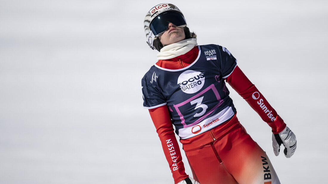 Gemäss eigenen Aussagen ein "Scheisstag": Julie Zogg läuft es beim Riesenslalom nicht nach Wunsch. (Bild Keystone)