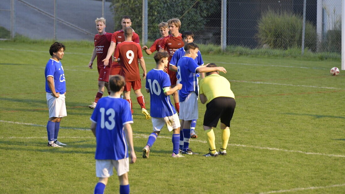 Impressionen vom 5.-Liga-Derby Taminatal – Bad Ragaz III (Bild Reto Voneschen)
