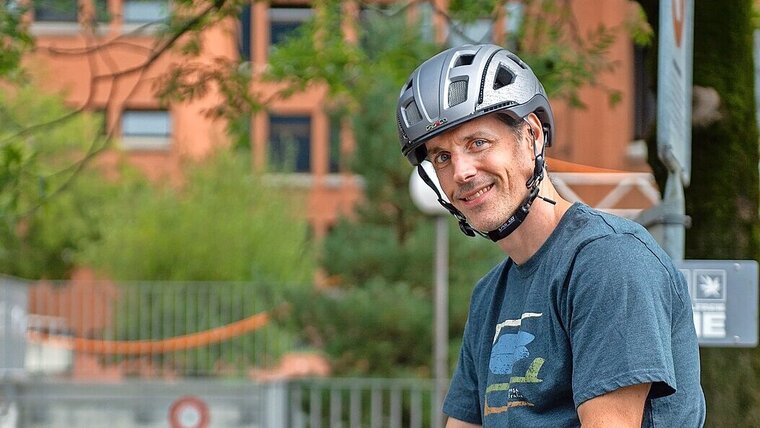 Sekundarlehrer Talentklasse Sportklasse Sporttalentklasse Chur Giacometti Schulhaus Andreas John Rheinquartier Fahrrad Velo Lehrer Klassenlehrer Schule Sek Sekundar Sekundarstufe Schüler Schülerinnen