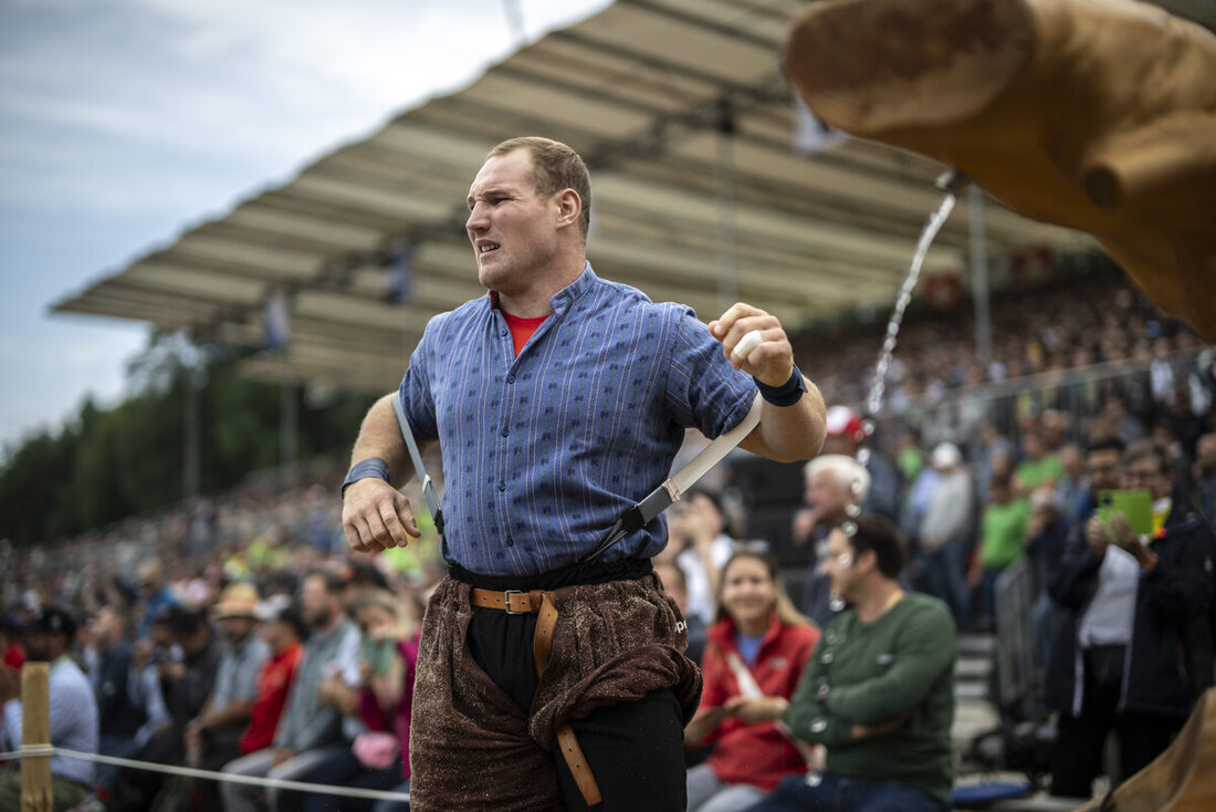 Impressionen vom Jubiläumsschwingfest 125 Jahre Eidgenössischer Schwingerverband in Appenzell. (Bild Gian Ehrenzeller/Keystone)