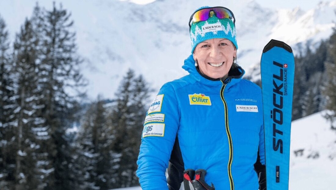 Eine Jahrhundertsportlerin: Vreni Schneider – jetzt kommen ihre Erinnerungsstücke in ein Museum, das im alten Schulhaus von Elm sein Zuhause haben wird. (Pressebilder)