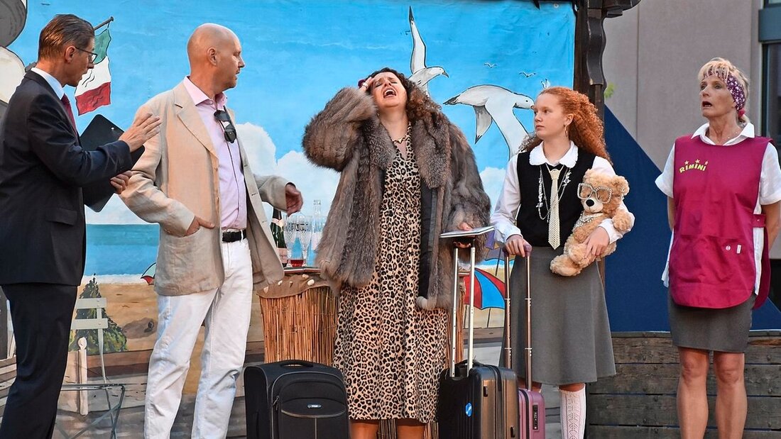 Unterhaltsam und spannend bis zum Schluss: Auf der Bühne des Wagentheaters geht es rund. Bilder: Katrin Wetzig 209707_209705.jpg