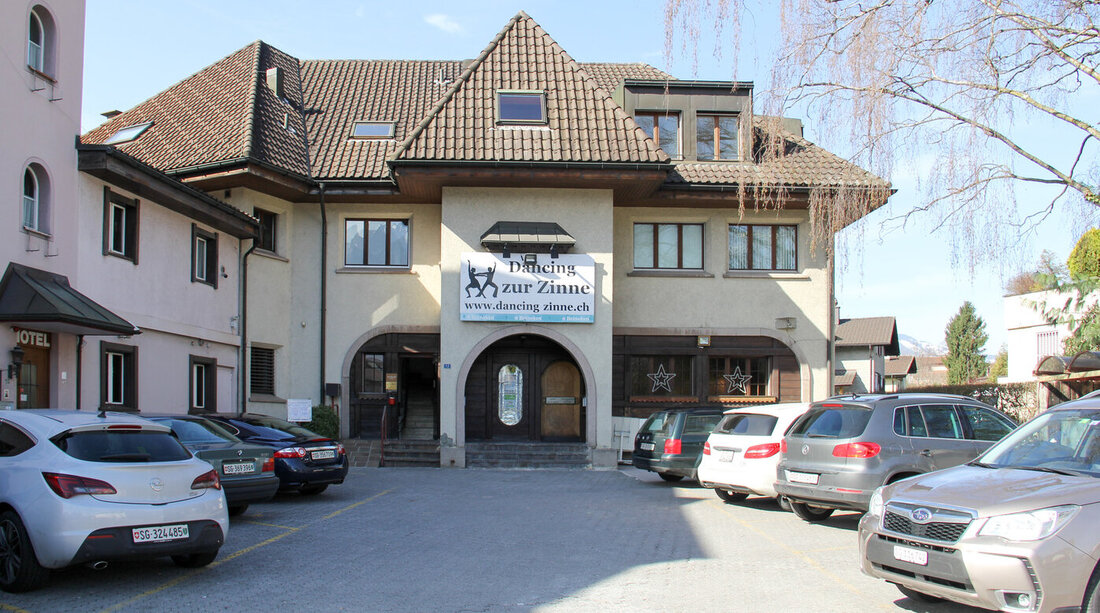 Das Ende naht: Das Dancing zur Zinne und das Hotel Ritterhof müssen einem Neubau weichen. (Pressebild)