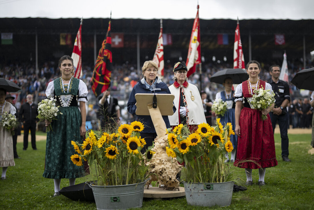 Impressionen vom Jubiläumsschwingfest 125 Jahre Eidgenössischer Schwingerverband in Appenzell. (Bild Gian Ehrenzeller/Keystone)