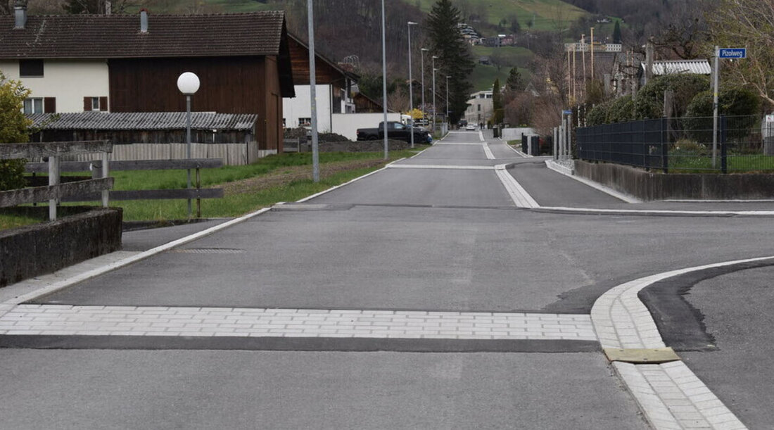 Bleibt «wellig»: Die Vilterser Härtistrasse. (Bild Severin Meli)