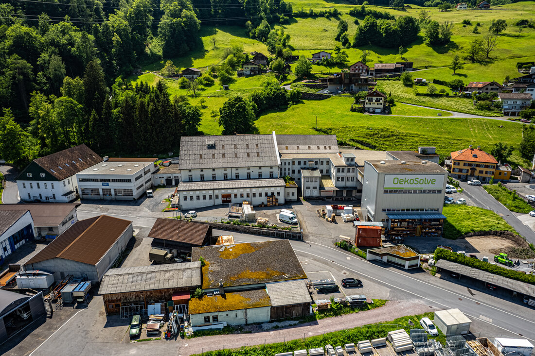 Alles mit einem Giebeldach: Die Oekosolve AG kauft die gesamte heutige "Schmelzi"-Parzelle auf. Sie grenzt direkt an die Wälti AG. Pressebild
