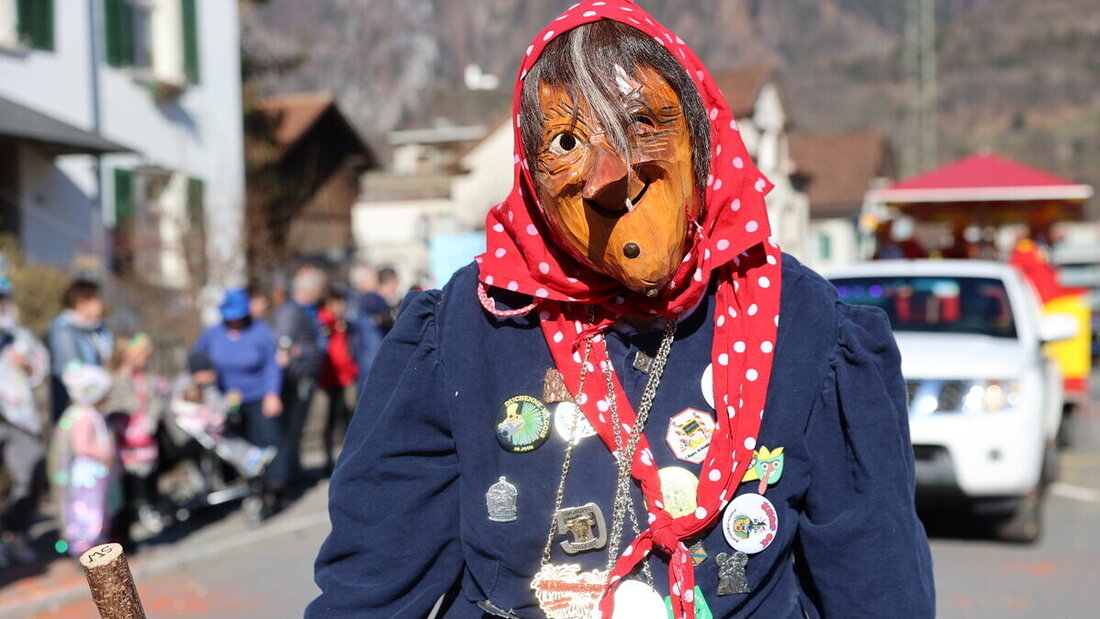 Kleine Kostprobe: Mehr vom Umzug in Flums gibt's am Donnerstag in unserer Printausgabe. (Bilder Ignaz Good)