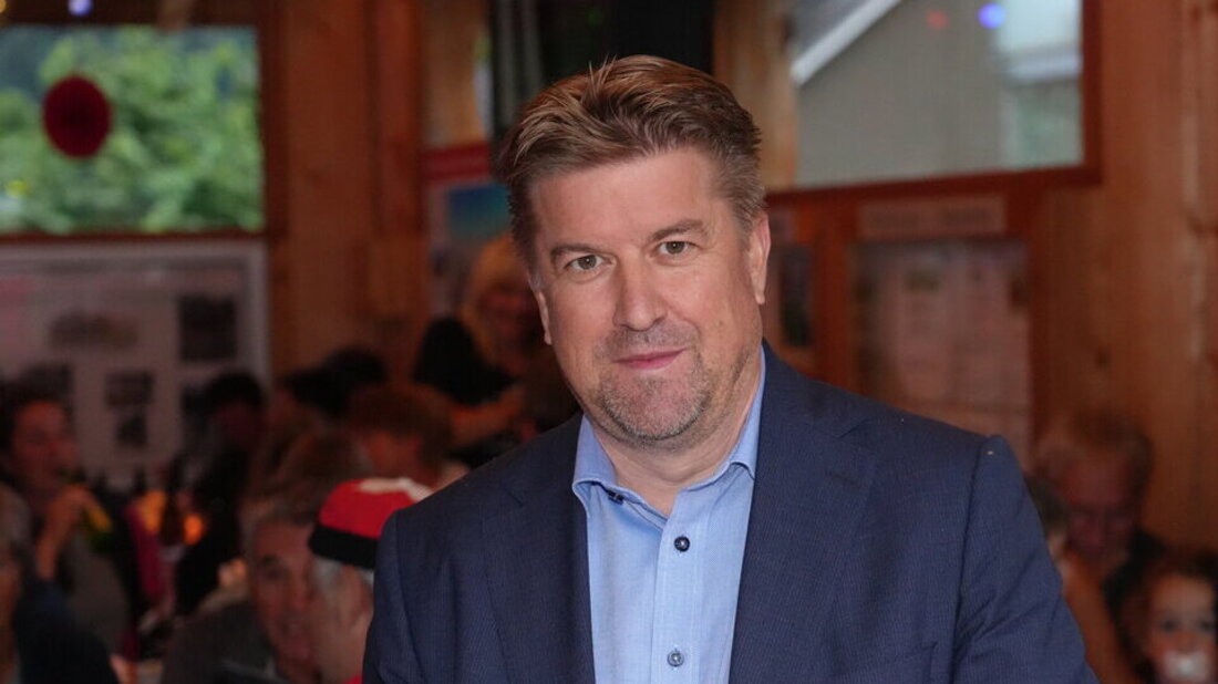 Betont in seiner Rede die Wichtigkeit von Freiheit und Souveränität der Schweiz: Regierungsrat Christof Hartmann an der Bundesfeier in Valens. (Bild: Manfred Haag)