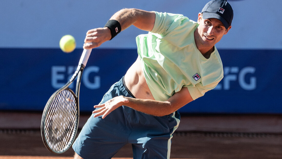 Nach gutem Start liess Alexander Ritschard gegen Marcos Giron beim Aufschlag ab dem zweiten Satz nach 20230420133151355.jpg