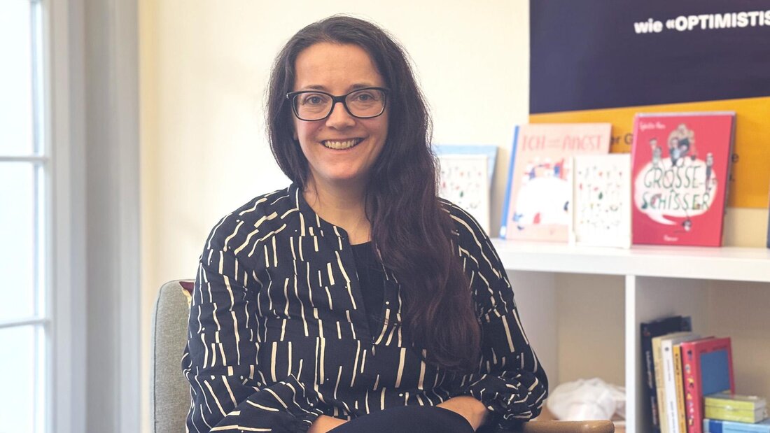 «Ich versuche, nicht pessimistisch zu sein», sagt Martina Treves, leitende Ärztin der Kinder- und Jugendpsychiatrischen Dienste Glarus. (Bild: Lynn Disch)