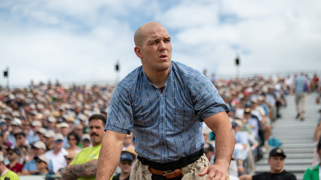 Gelungene Premiere: Marco Good vor der imposanten Kulisse in Kilchberg. (Bild: Lorenz Reifler)