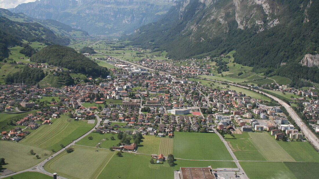 30 ist das neue 50: Die Gemeinde Mels setzt künftig vermehrt auf 30er-Zonen. (Archivbild)
