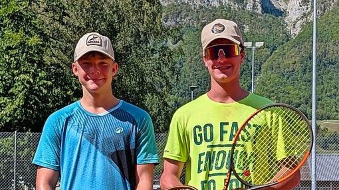 U18-Finalisten: Sieger Ursin Tschirky (rechts) und Quentin Strobl (links). Pressebilder 211151_211154.jpg