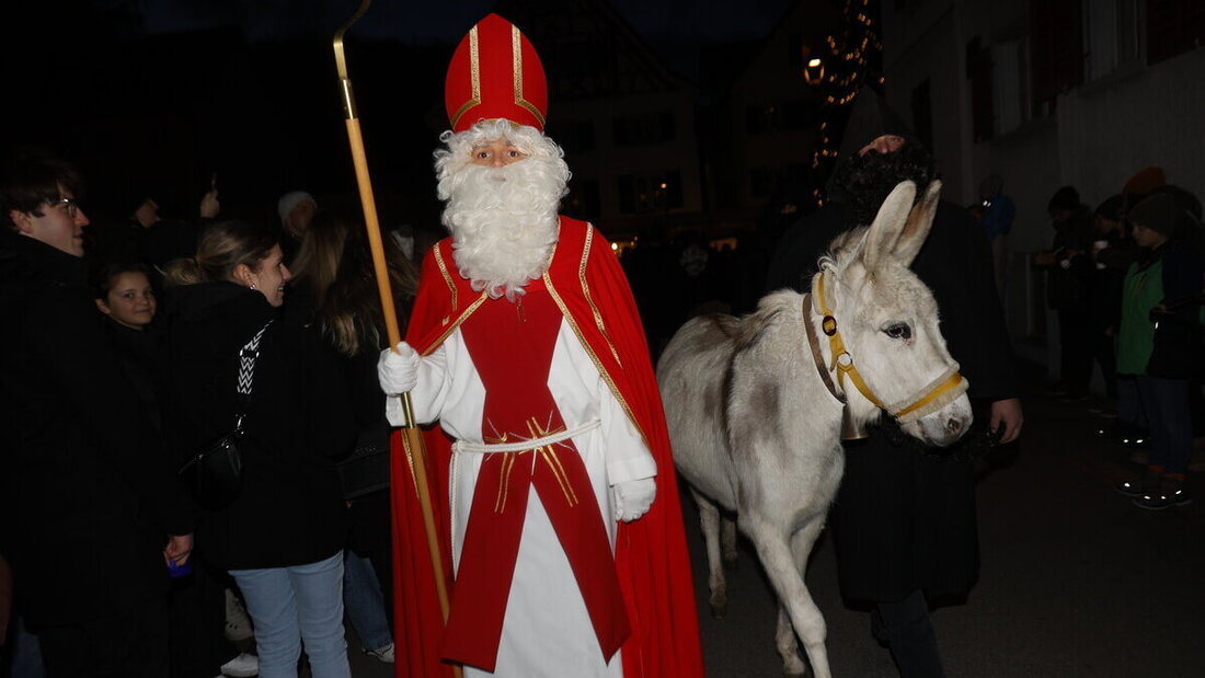 Impressionen vom Melser Weihnachtsmarkt. (Bilder: Ignaz Good)