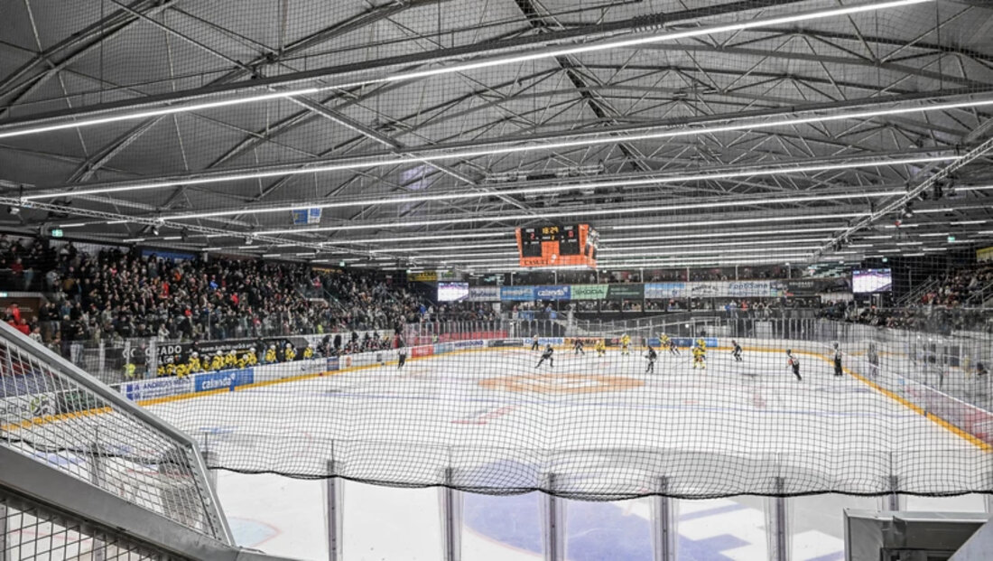 Tolle Kulisse: Über 2300 Fans sind beim Derby dabei. (Bild: Dani Ammann)