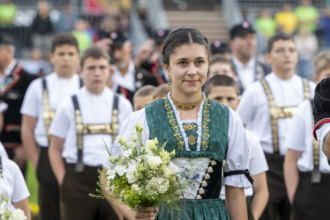 Impressionen vom Jubiläumsschwingfest 125 Jahre Eidgenössischer Schwingerverband in Appenzell. (Bild Gian Ehrenzeller/Keystone)