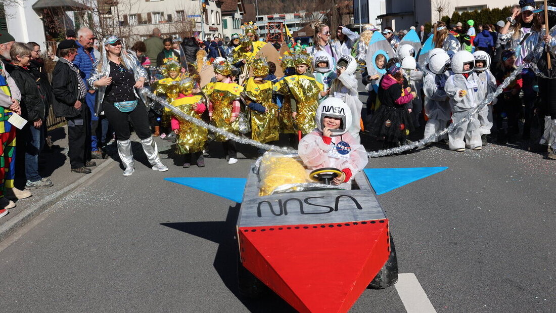 Kleine Kostprobe: Mehr vom Umzug in Flums gibt's am Donnerstag in unserer Printausgabe. (Bilder Ignaz Good)