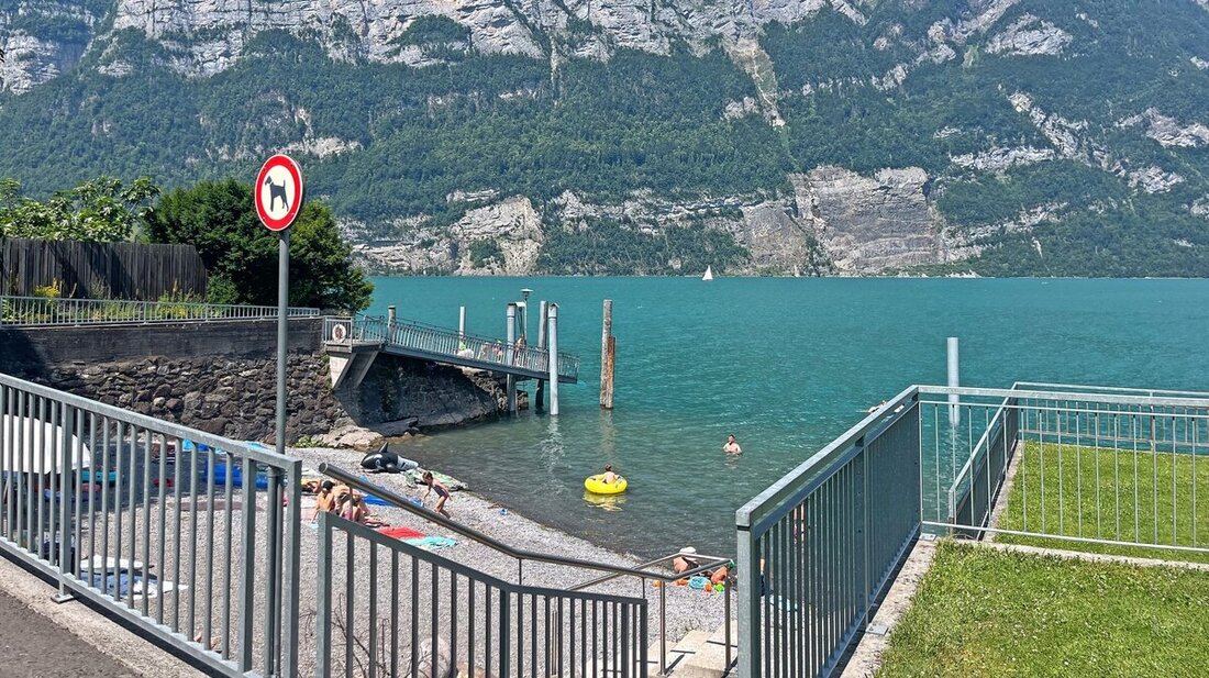 Erfrischung: Der Kiosk am Strandbad Mühlehorn am Walensee wird wieder eröffnet. (Archivbild: Janina Rageth)
