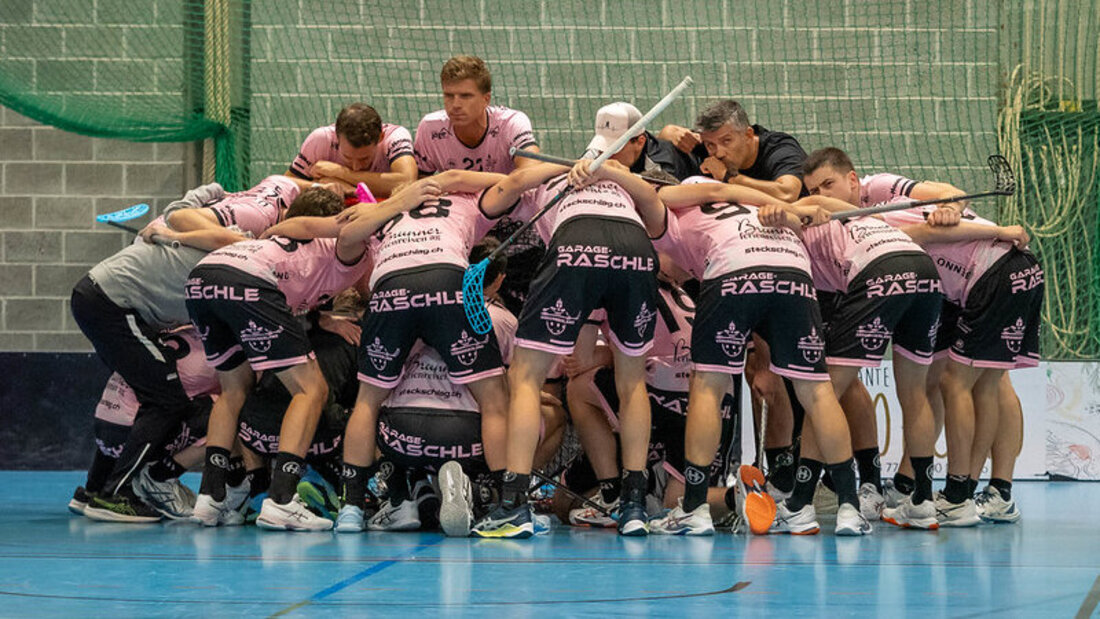 Der nächste Auswärtssieg: Der UHC Sarganserland siegt am Sonntagabend in Tenero. (Bild: Daniel Ackermann)