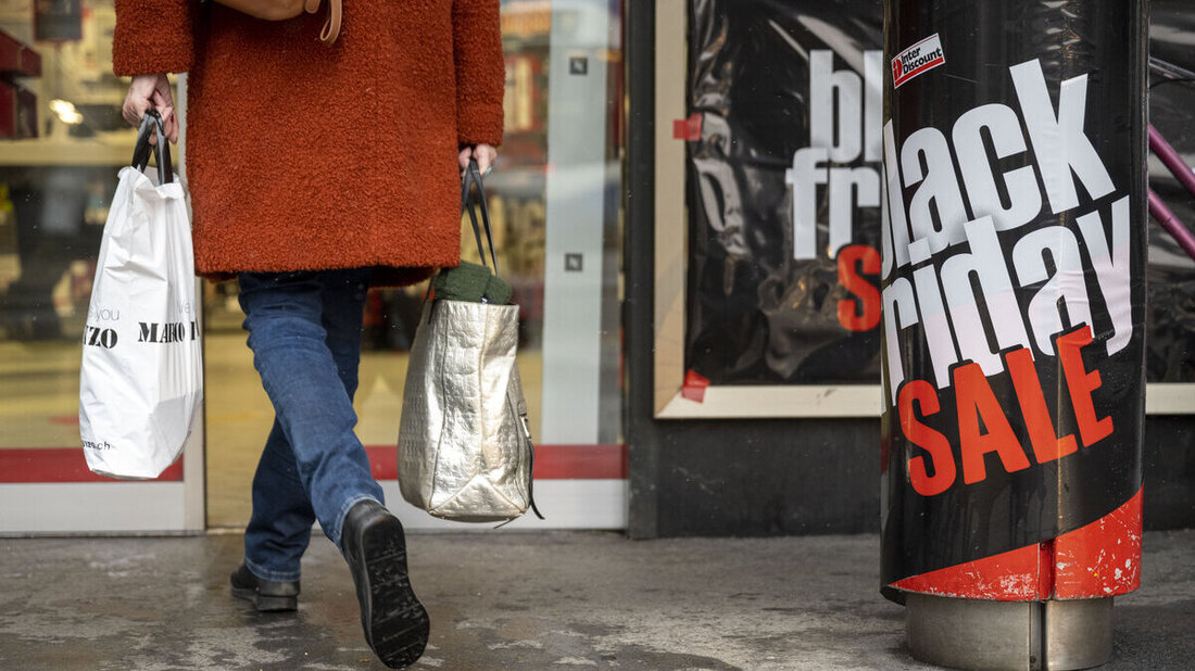 Rabattschlacht: An Black Friday lassen Einzelhändler die Preise fallen. (Symbolbild: Keystone)
