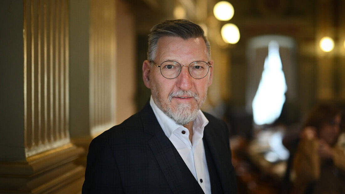 Hat in seiner letzten Session einen Vorstoss zum Thema Schutzverordnung eingereicht: Kantonsrat Christoph Gull aus Flums. (Bild: Benjamin Manser)