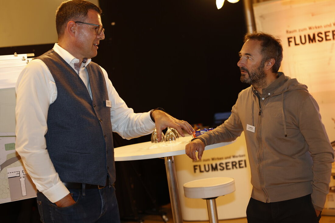 Schlendern und schlemmen: Die Wein- und Genusstage in der Flumserei ziehen viel Publikum an. Bilder Ignaz Good