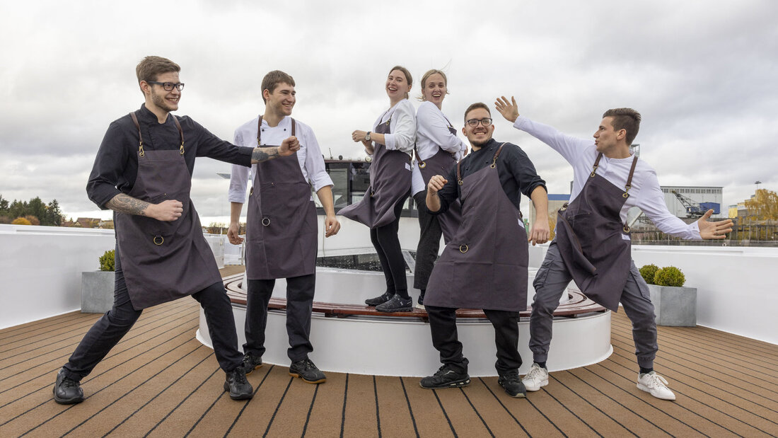 So geht Teamwork: Die «Schlüssel»-Crew in einer kurzen Pause.