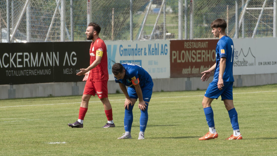 ...müssen die Männer trotz Sieg im letzten Heimspiel den Gang in die 3. Liga antreten. (Bilder Reto Voneschen, Severin Meli)