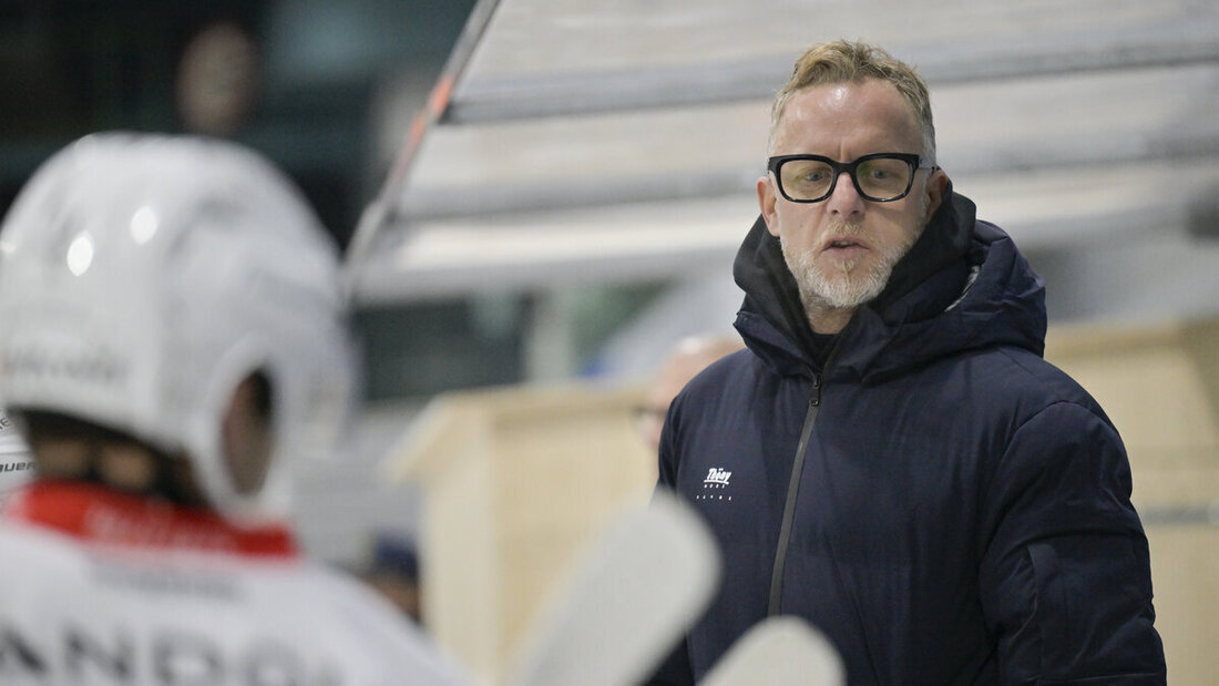 Drei weitere Jahre: Reto von Arx und sein Bruder Jan bleiben in Chur. (Bild: Keystone)