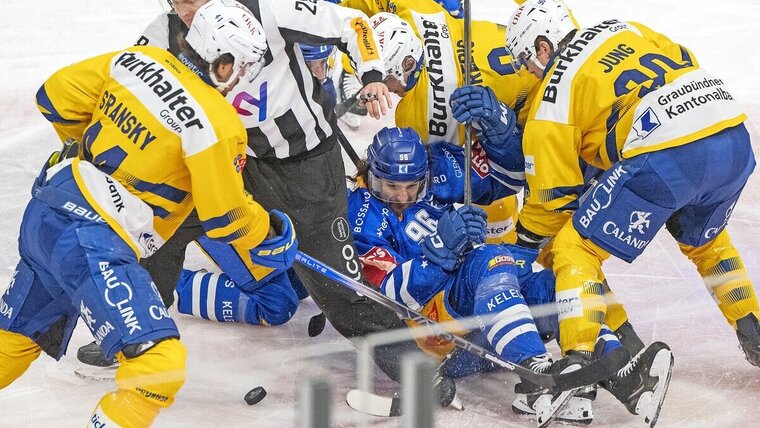 SCHWEIZ EISHOCKEY ZUG DAVOS