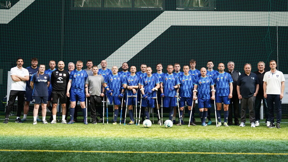 Gemeinsam als Team ans Ziel: 25 beinamputierte ehemalige Soldaten sollen mithilfe von Fussball wieder in die Gesellschaft eingegliedert werden. (Pressebild)