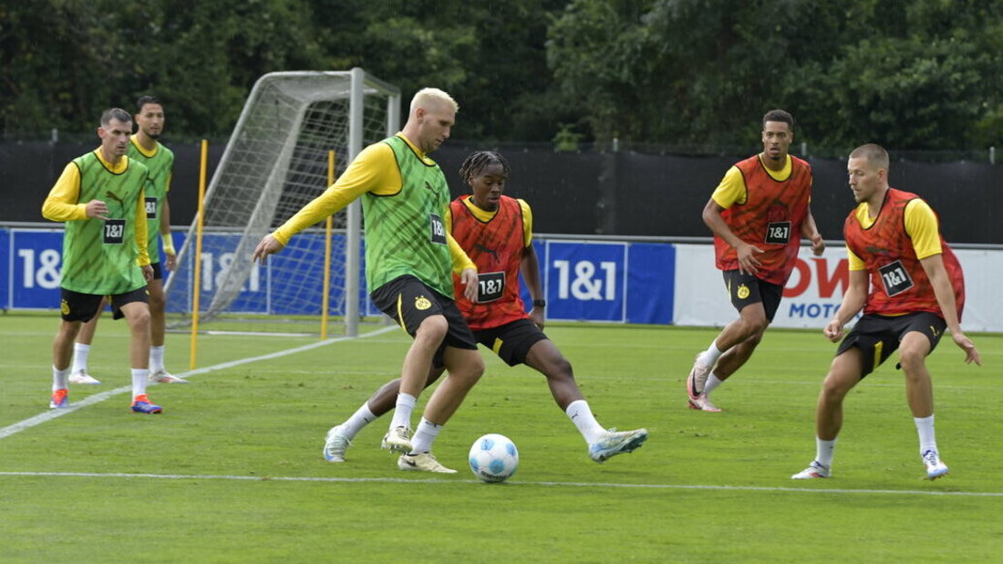 Hohes Tempo: Der ehemalige Internationale Niklas Süle (grüner Überzieher, am Ball) wird bedrängt. (Bild Reto Voneschen)