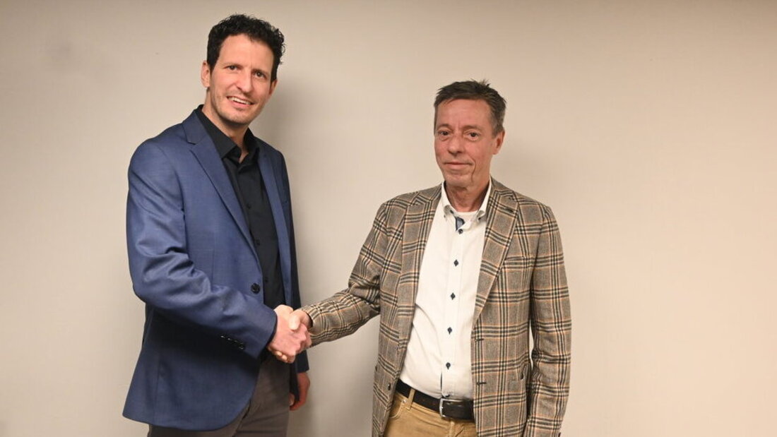 Die Bevölkerung hat gewählt: Albin Gätzi (links) wird Erich Zoller als Gemeindepräsident von Quarten ablösen. (Bild: Patricia Hobi)