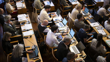 KEYSTONE/GIAN EHRENZELLER 20251210143436463.jpg