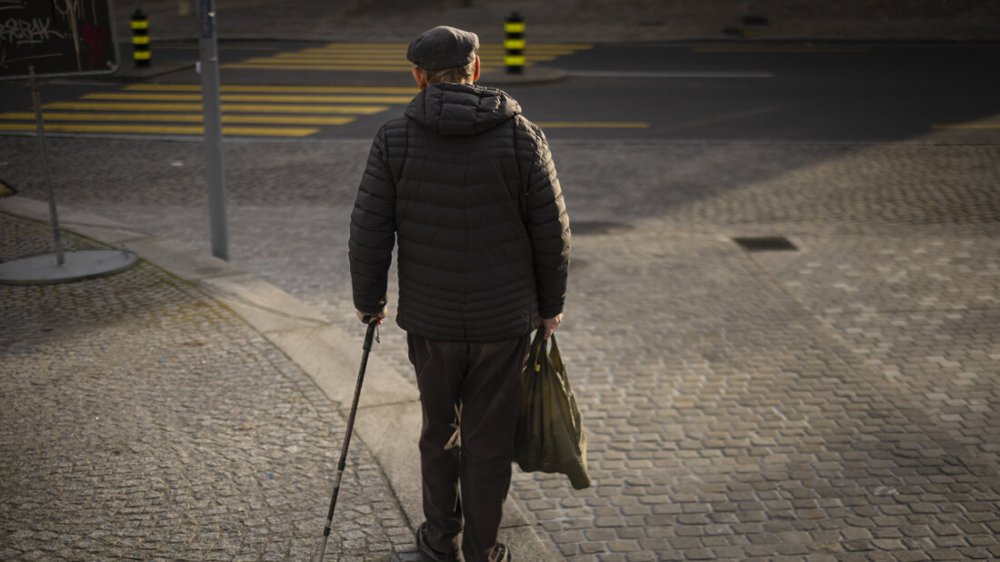 Ein neu entwickelter Hirnschrittmacher soll die Mobilität von Parkinson-Betroffenen verbessern. (Symbolbild) 20260615120834177.jpg