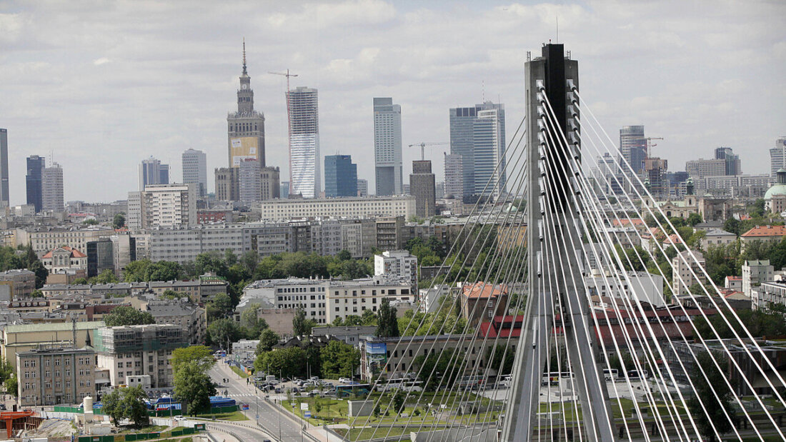 Der neue Schweizer Verteidigungsattaché in Warschau soll den Informationsfluss aus den sicherheitsrelevanten Staaten der Region verbessern und beschleunigen. (Im Bild: Die City von Warschau, Archivbild) 20260619102821857.jpg