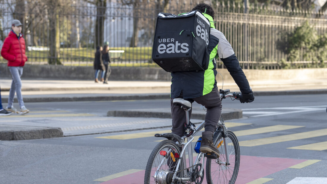 Das Bundesverwaltungsgericht hat eine Beschwerde von Uber Eats Switzerland abgewiesen. (Archivbild) 20260709113020715.jpg