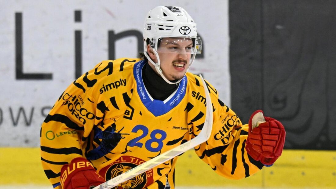 Muss rund vier bis sechs Wochen zuschauen: Dario Allenspach von den SCL Tigers hat sich am Oberkörper verletzt 20250929164809310.jpg