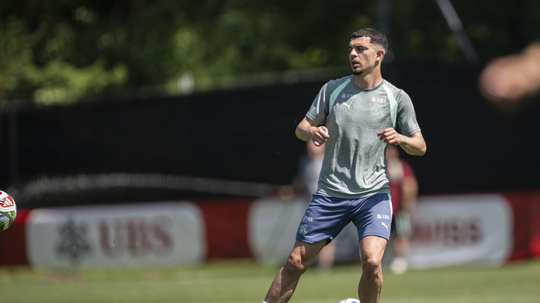 Zeki Amdouni steht im Testspiel gegen Australien in der Startaufstellung 20260606200225079.jpg