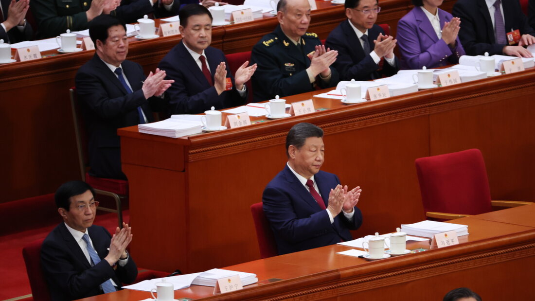 Beim Volkskongress legt Peking ein Wirtschaftsziel von 4,5 bis 5 Prozent vor. Eine Immobilienkrise, schwacher Konsum und globale Konflikte belasten die zweitgrösste Volkswirtschaft der Welt weiterhin. 20260305025358253.jpg