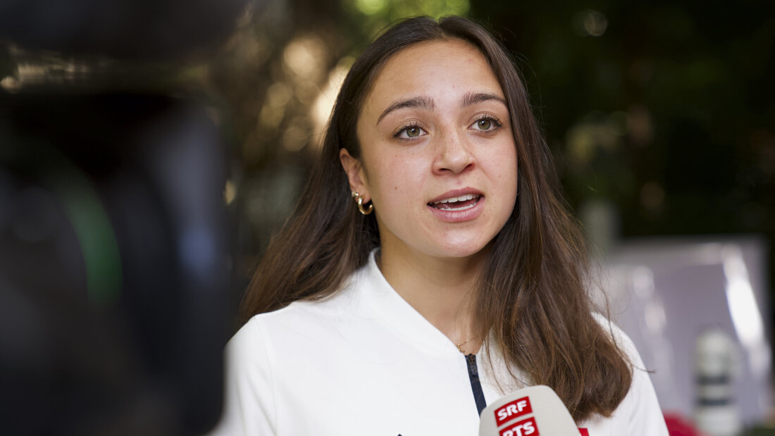 Anna Jurt (Bild) und ihre junge Teamkollegin Vivienne Meyer belegen an der WM im Staffelwettkampf Platz 5 20260824103954759.jpg