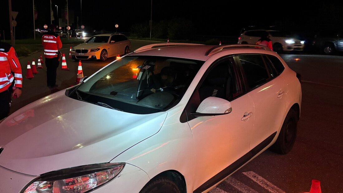 Bei einer Grosskontrolle auf der A3 hat die Kantonspolizei Glarus verschiedene Verstösse geahndet. 20260929172756190.jpg