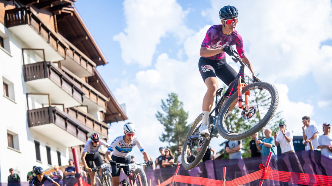Ronja Blöchlinger wird immer stärker: Die 25-jährige Appenzellerin schafft beim Heim-Weltcup in Lenzerheide ihren ersten Podestplatz im olympischen Cross-Country-Rennen 20260621151532215.jpg