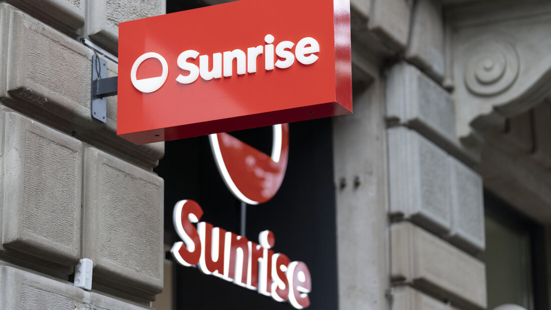 Das Telekomunternehmen Sunrise will sein Betriebsmodell neu ausrichten und dabei auch Kosten einsparen. Es droht der Abbau von bis zu 450 Vollzeitstellen.(Symbolbild) 20260921131956771.jpg